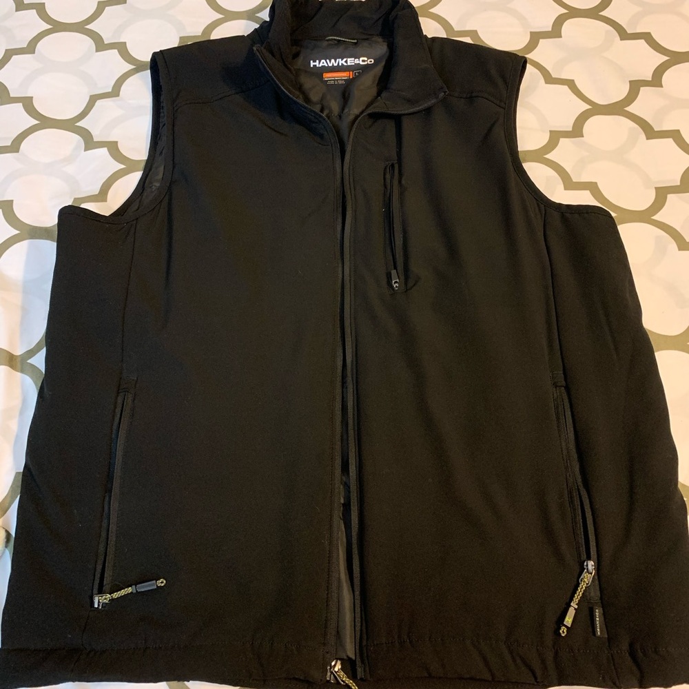 Hawke & Co Vest